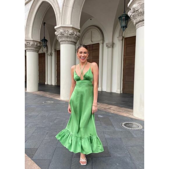 SECRET MISSION Dresses & Skirts - NWT Secret Mission Kelly Green 100% Silk 'Kathleen' Maxi Dress Size Small